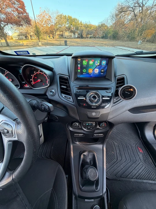 2017 Ford Fiesta - Image 4 of 8