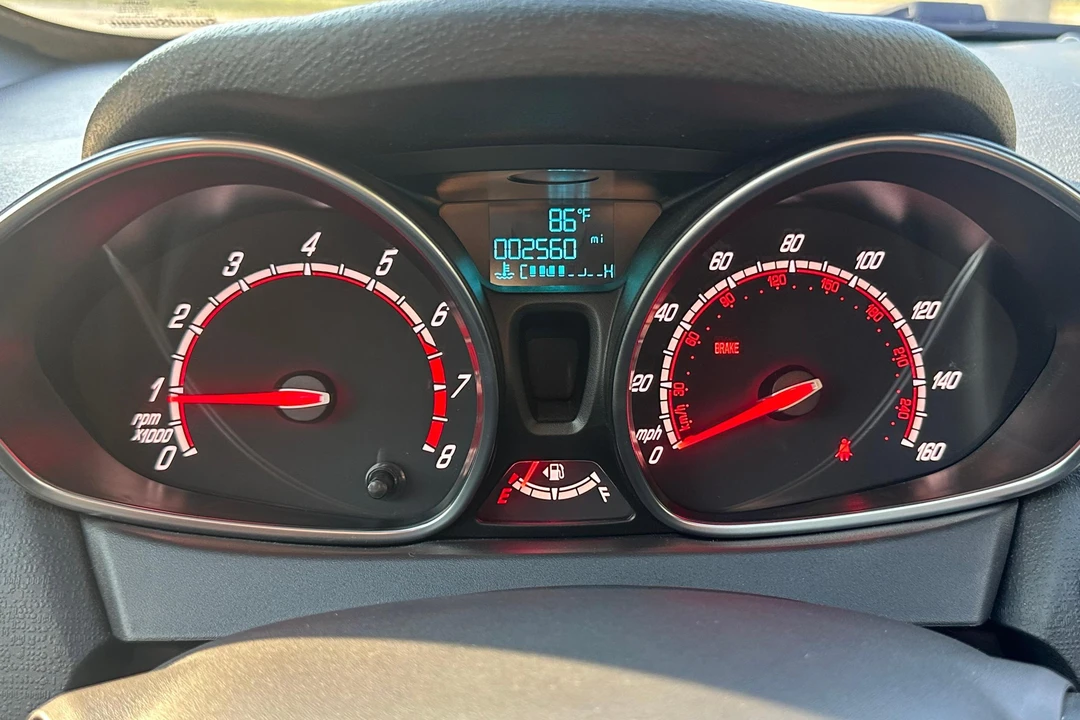 2017 Ford Fiesta - Image 24 of 31