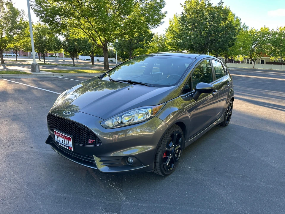 2017 Ford Fiesta - Image 11 of 28