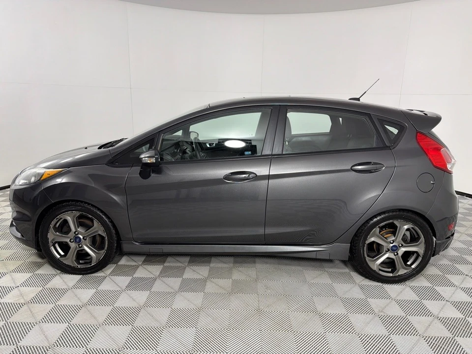 2017 Ford Fiesta - Image 6 of 12