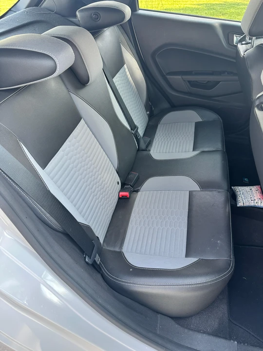 2017 Ford Fiesta - Image 29 of 31