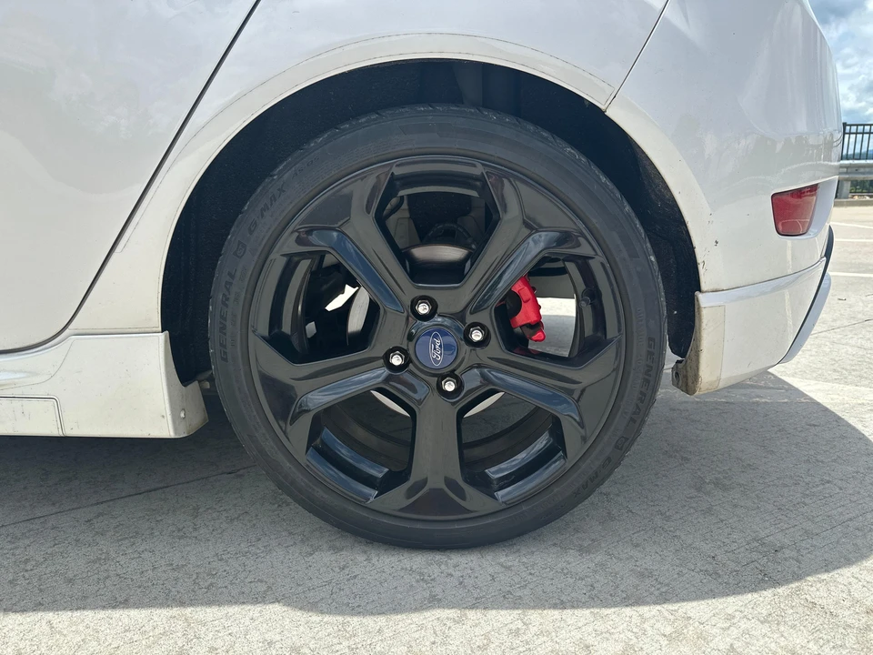 2017 Ford Fiesta - Image 12 of 31