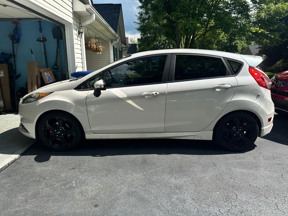 2017 Ford Fiesta - Image 7 of 31