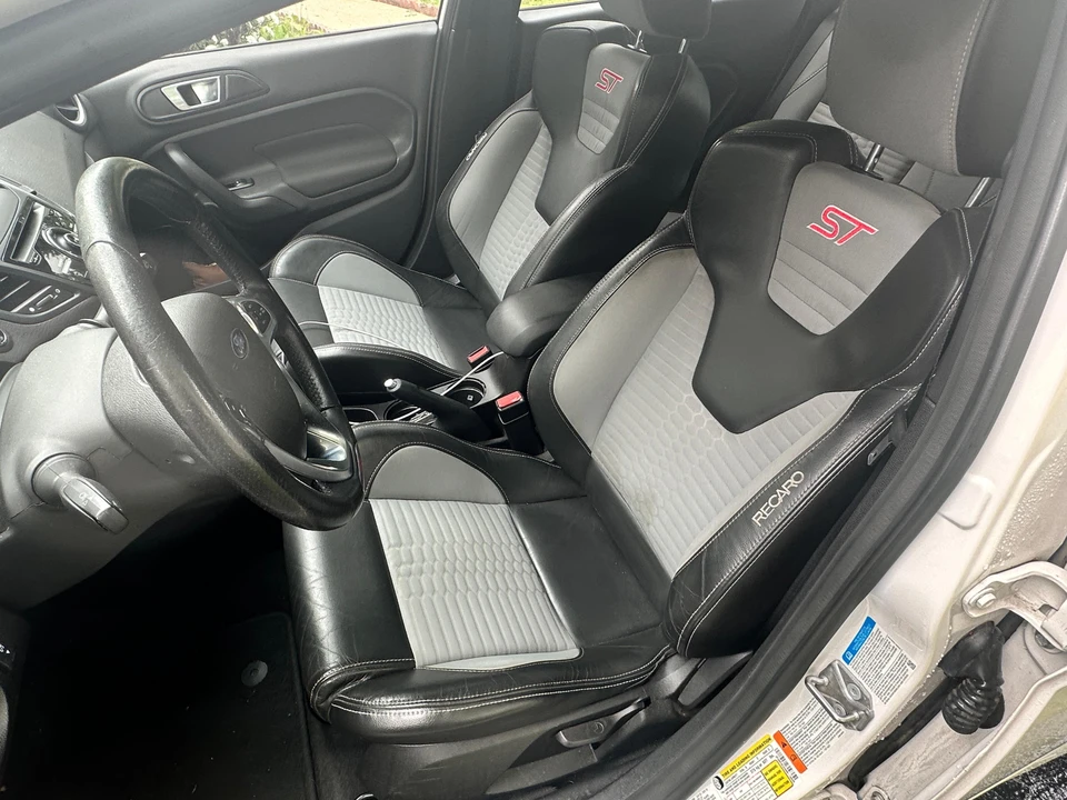 2017 Ford Fiesta - Image 23 of 31