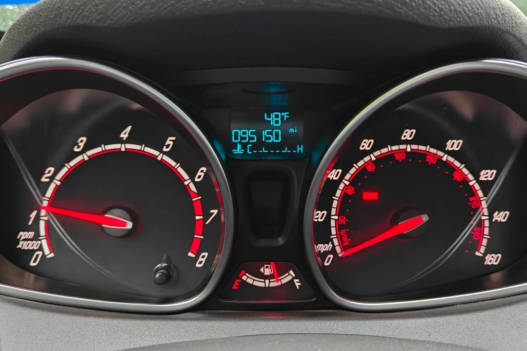 2017 Ford Fiesta - Image 26 of 31