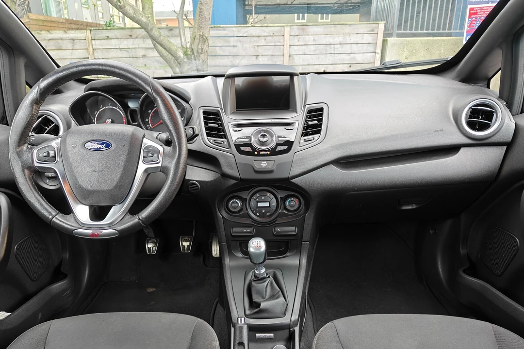2017 Ford Fiesta - Image 23 of 31
