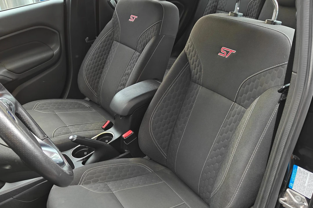 2017 Ford Fiesta - Image 24 of 31