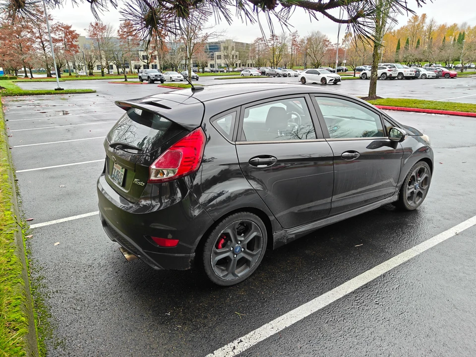2017 Ford Fiesta - Image 9 of 31