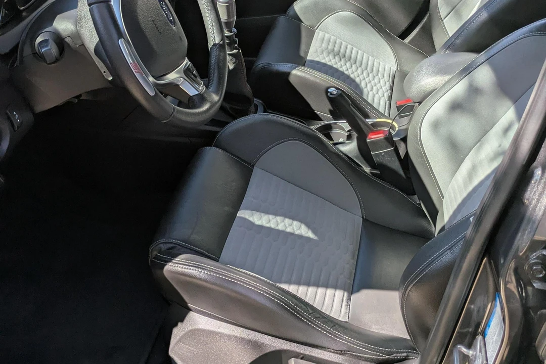 2017 Ford Fiesta - Image 26 of 31