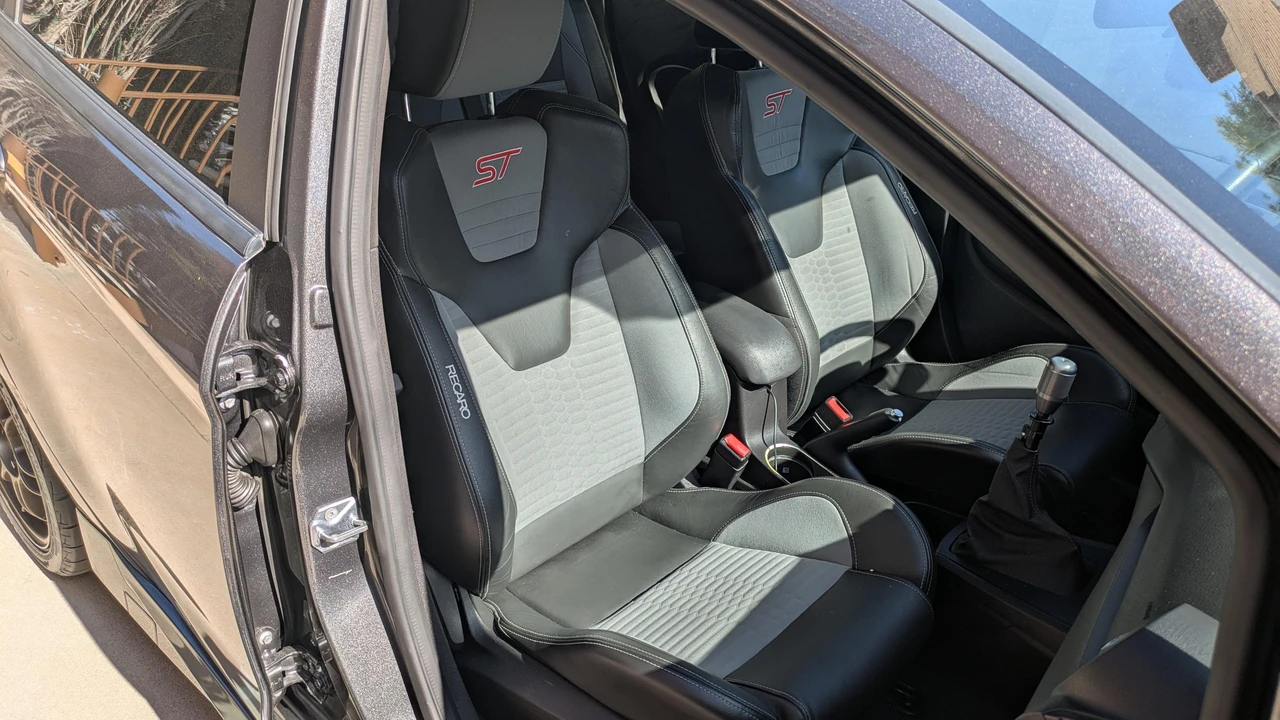 2017 Ford Fiesta - Image 27 of 31