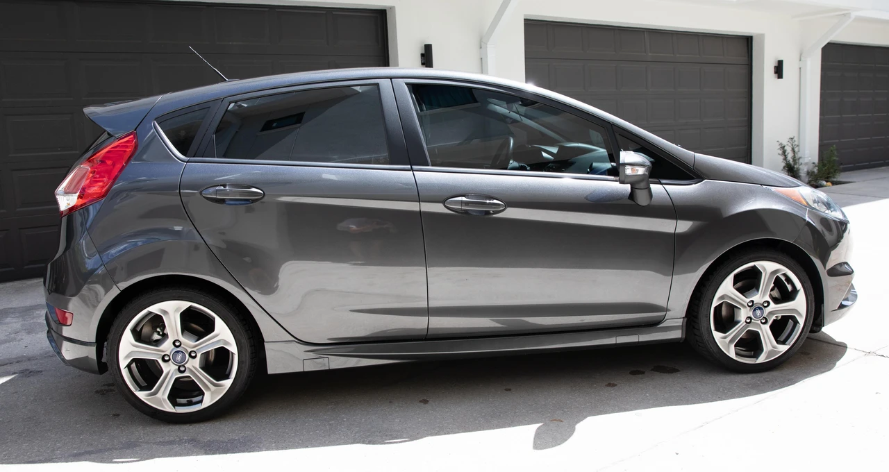 2017 Ford Fiesta - Image 9 of 31