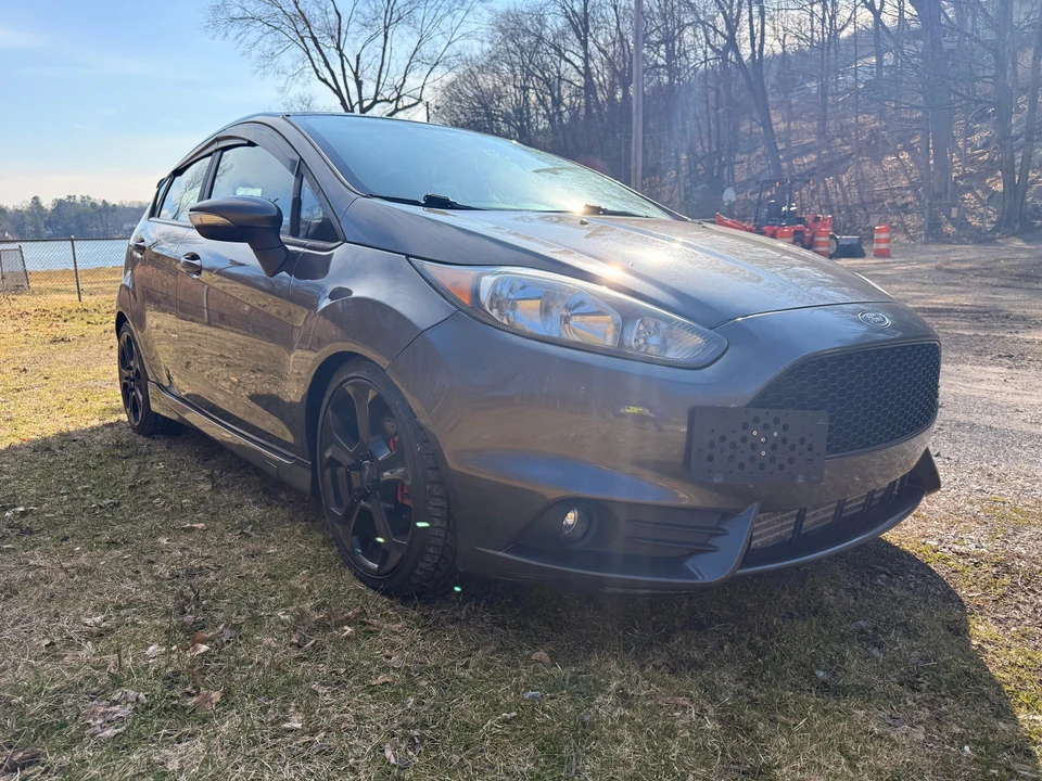 2017 Ford Fiesta - Image 14 of 31