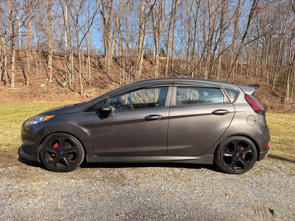 2017 Ford Fiesta - Image 7 of 31