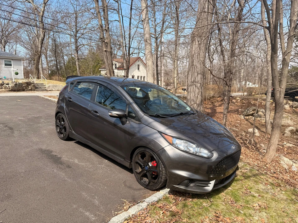 2017 Ford Fiesta - Image 13 of 31