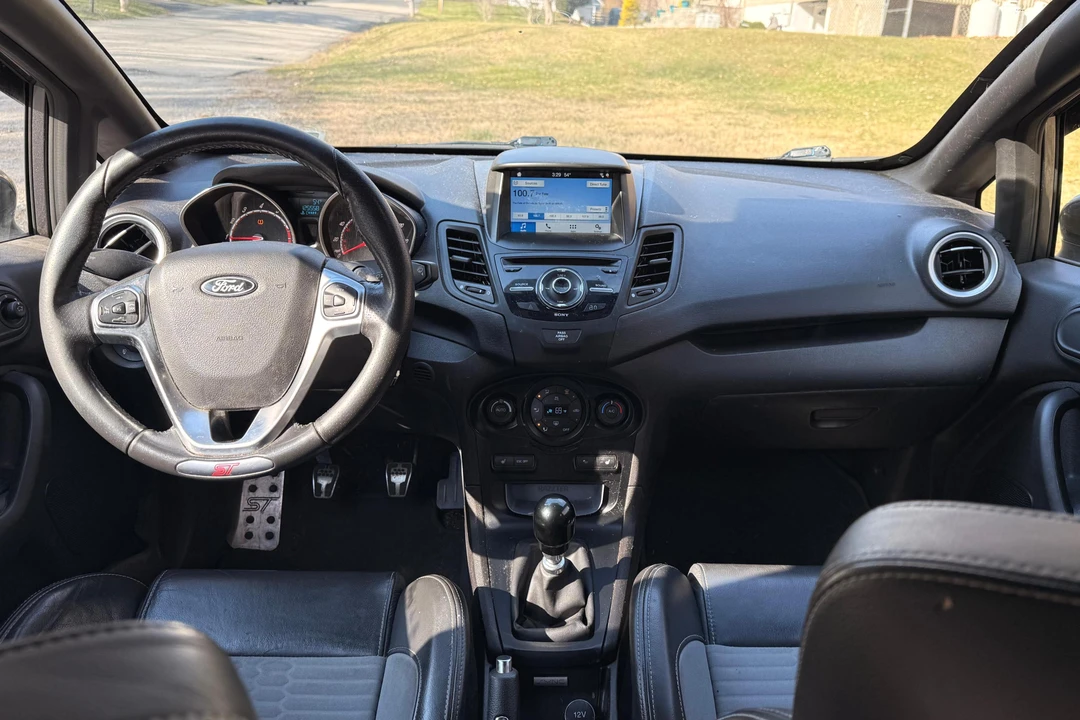 2017 Ford Fiesta - Image 25 of 31