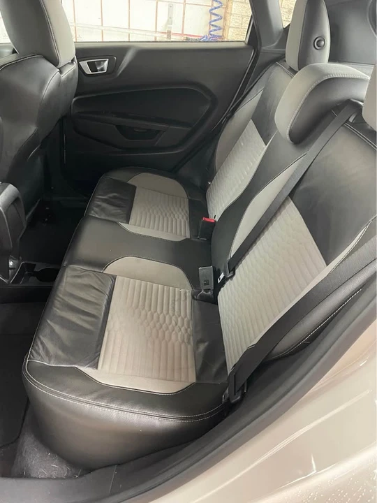 2017 Ford Fiesta - Image 4 of 7