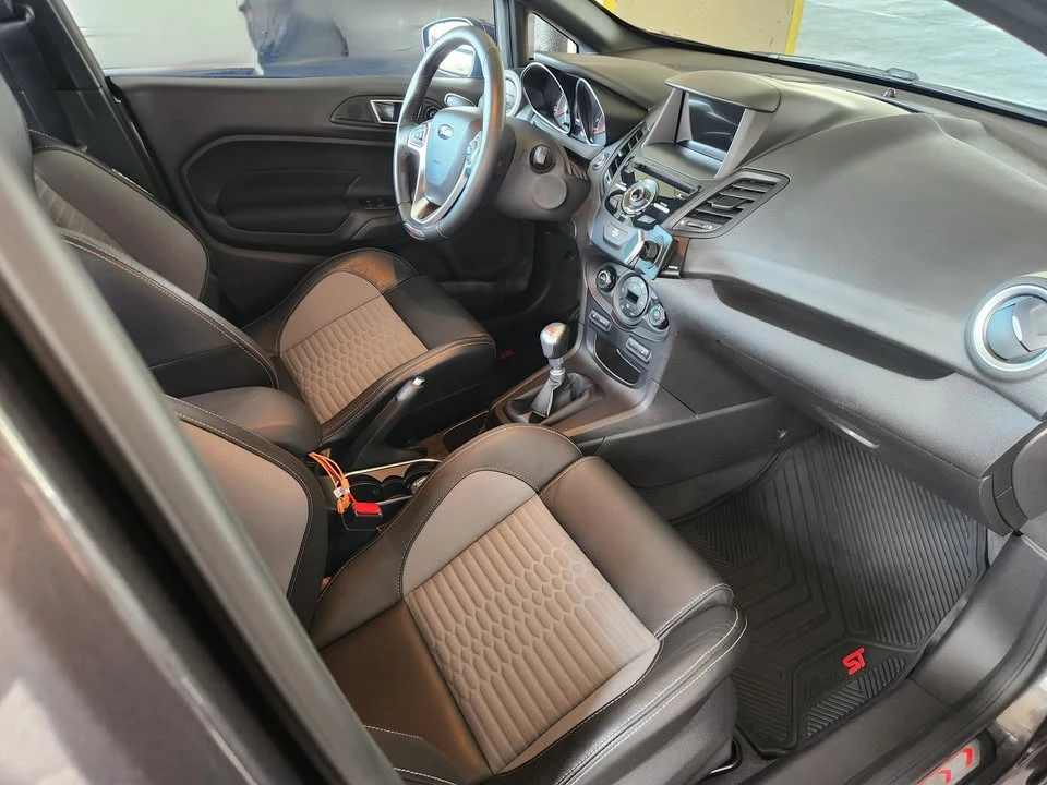 2017 Ford Fiesta - Image 11 of 19