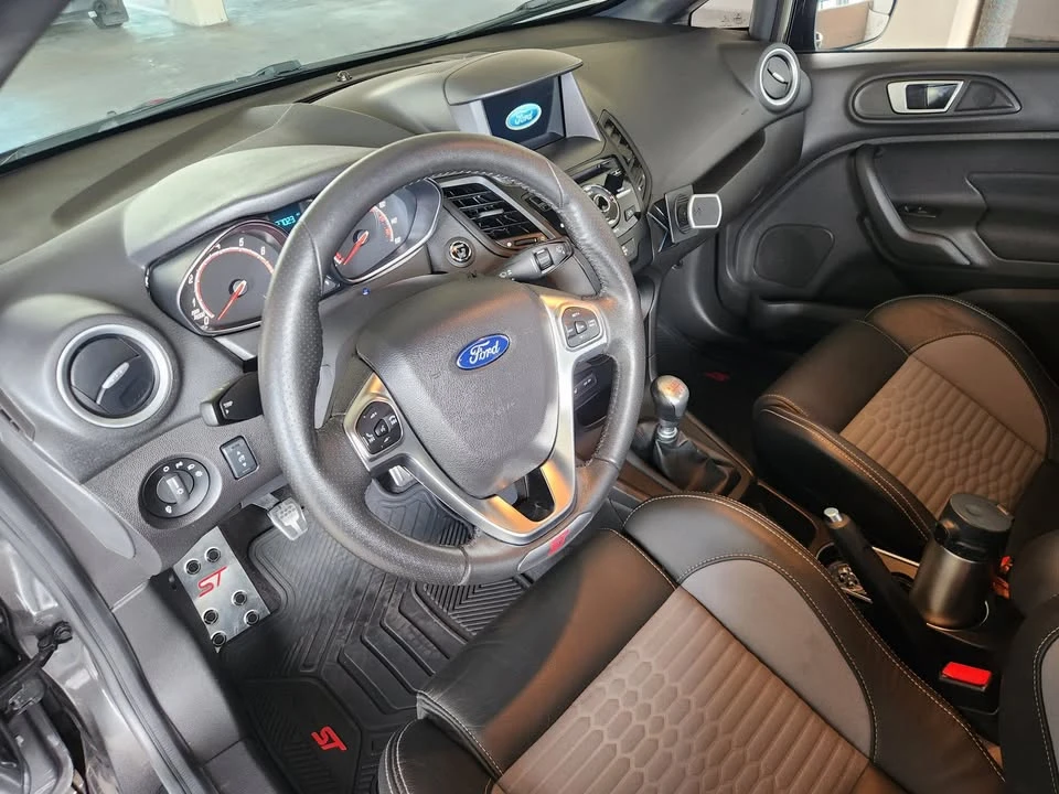 2017 Ford Fiesta - Image 8 of 19