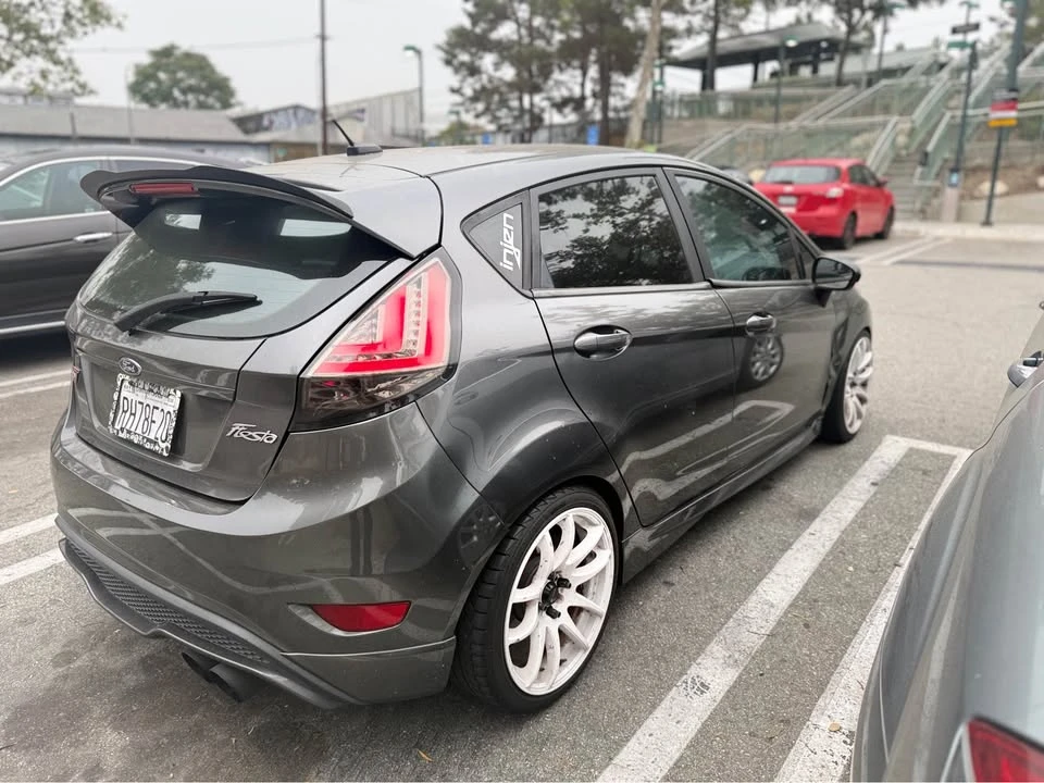 2017 Ford Fiesta - Image 4 of 5