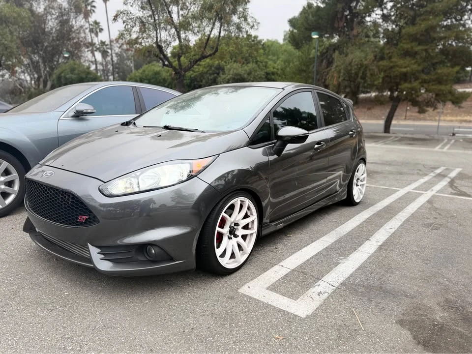2017 Ford Fiesta - Image 2 of 5