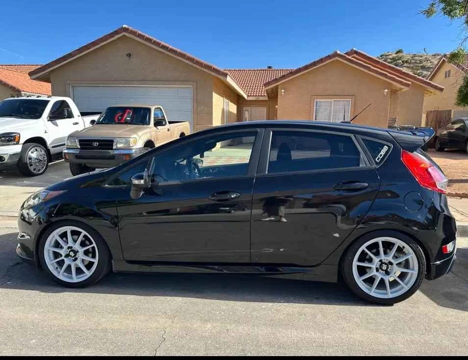 2017 Ford Fiesta - Image 5 of 8