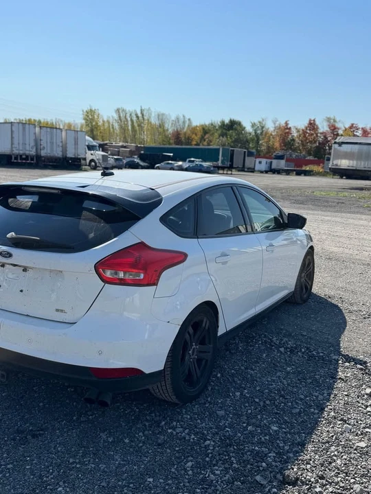 2017 Ford Focus 3rd Gen - Image 6 of 12
