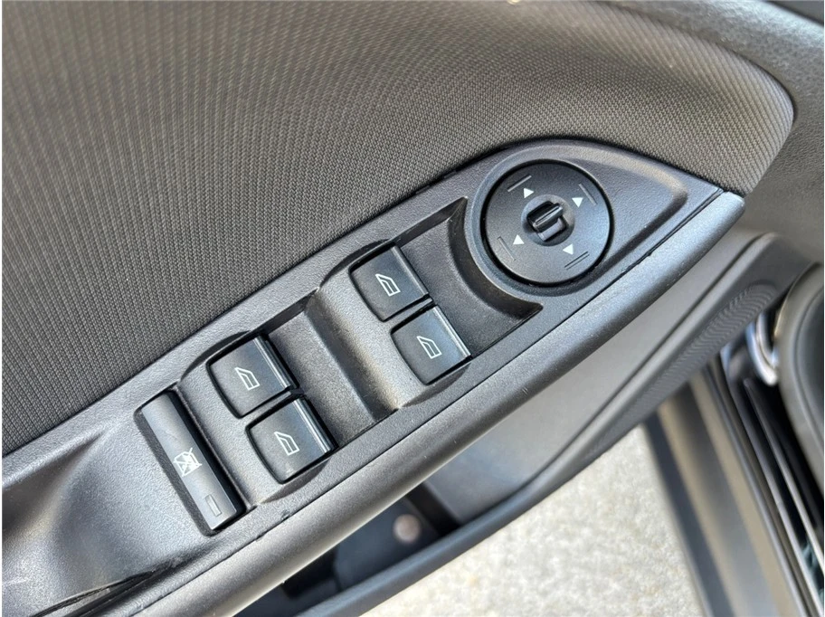2017 Ford Focus 3rd Gen - Image 17 of 21