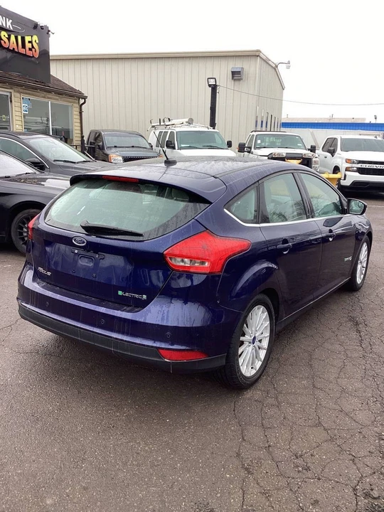 2017 Ford Focus 3rd Gen - Image 8 of 21