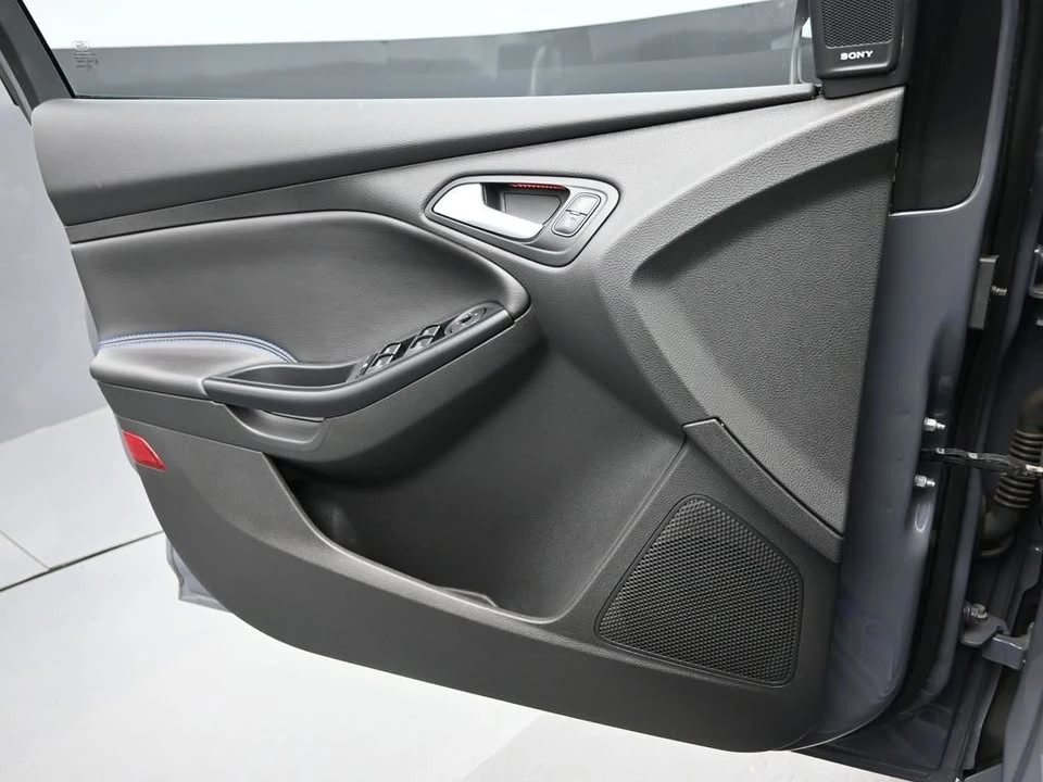 2017 Ford Focus RS 3rd Gen - Image 8 of 19