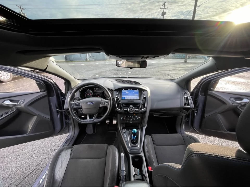 2017 Ford Focus RS 3rd Gen - Image 7 of 10