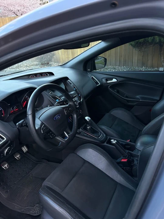 2017 Ford Focus RS 3rd Gen - Image 7 of 11
