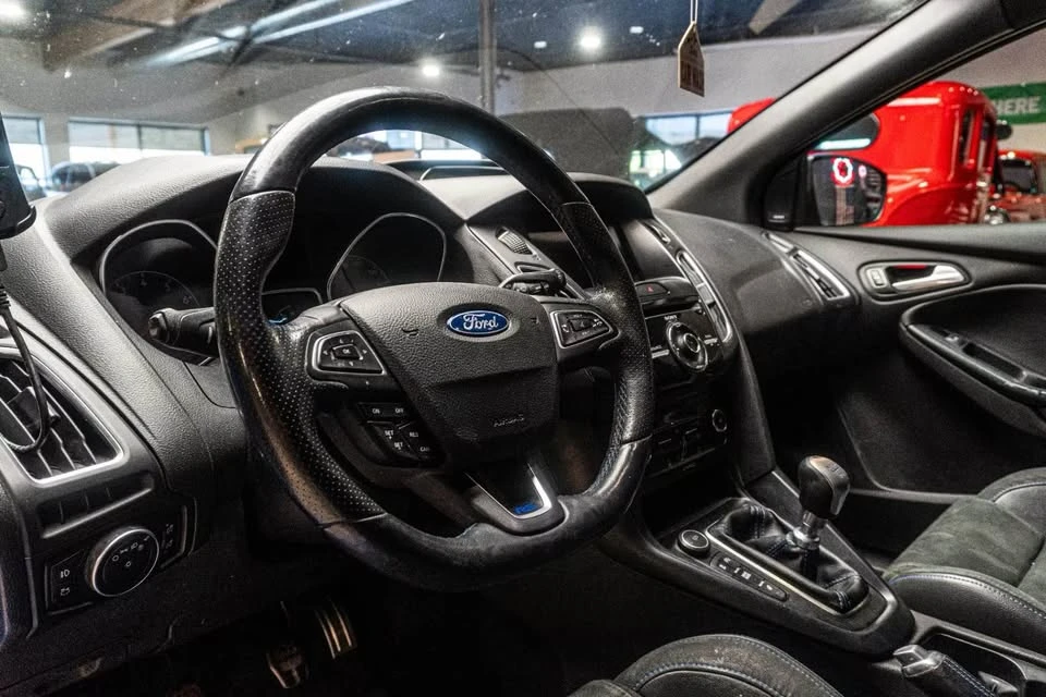 2017 Ford Focus RS 3rd Gen - Image 10 of 11