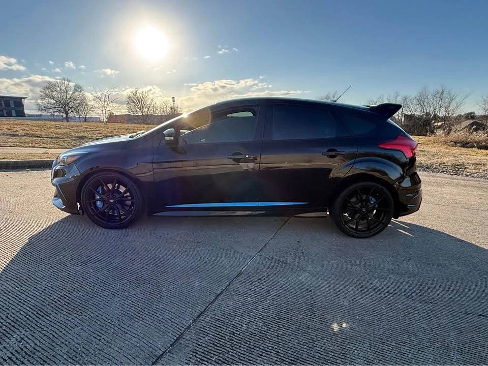 2017 Ford Focus RS 3rd Gen - Image 2 of 18