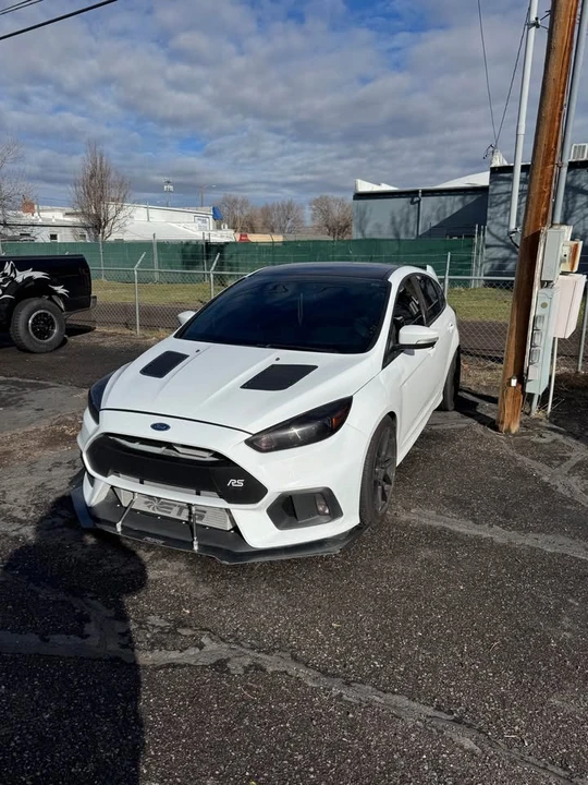 2017 Ford Focus RS 3rd Gen - Image 9 of 14