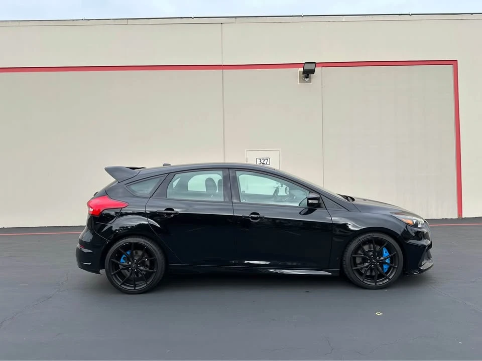 2017 Ford Focus RS 3rd Gen - Image 6 of 17