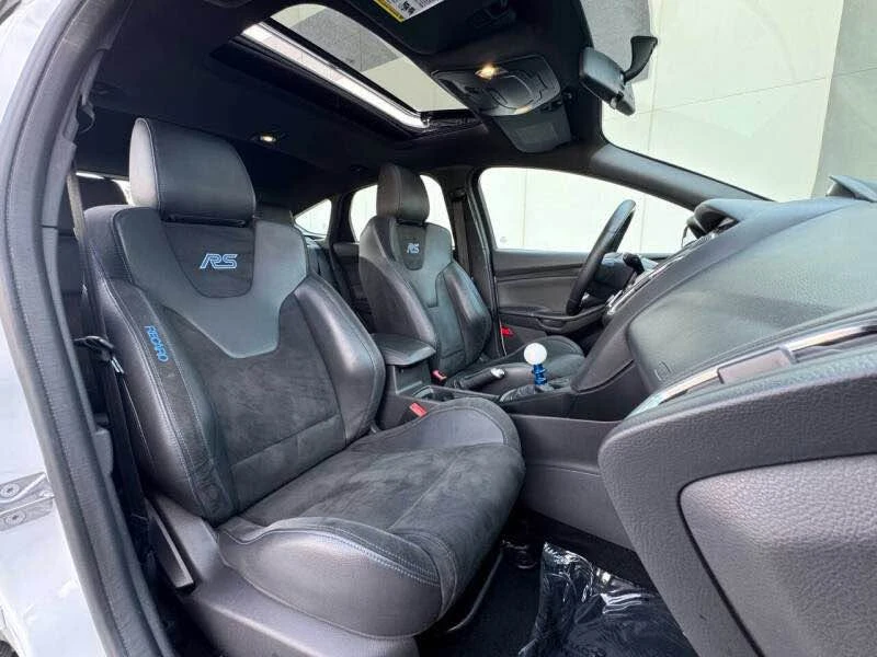 2017 Ford Focus RS 3rd Gen - Image 11 of 20