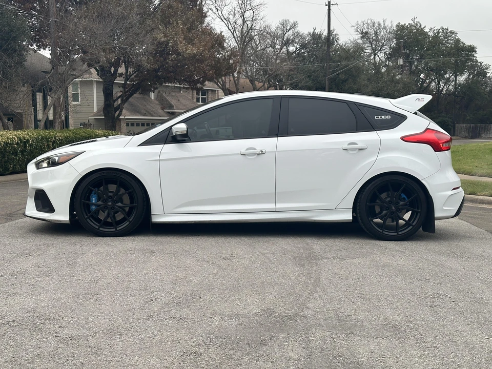 2017 Ford Focus RS 3rd Gen - Image 9 of 31