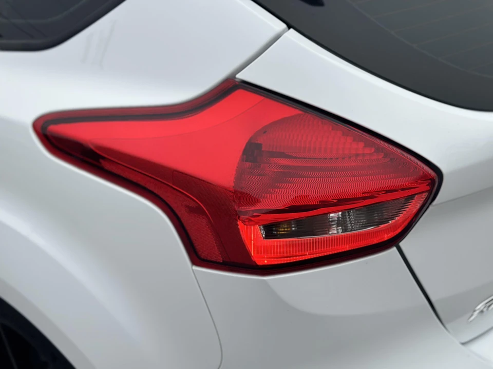 2017 Ford Focus RS 3rd Gen - Image 17 of 31
