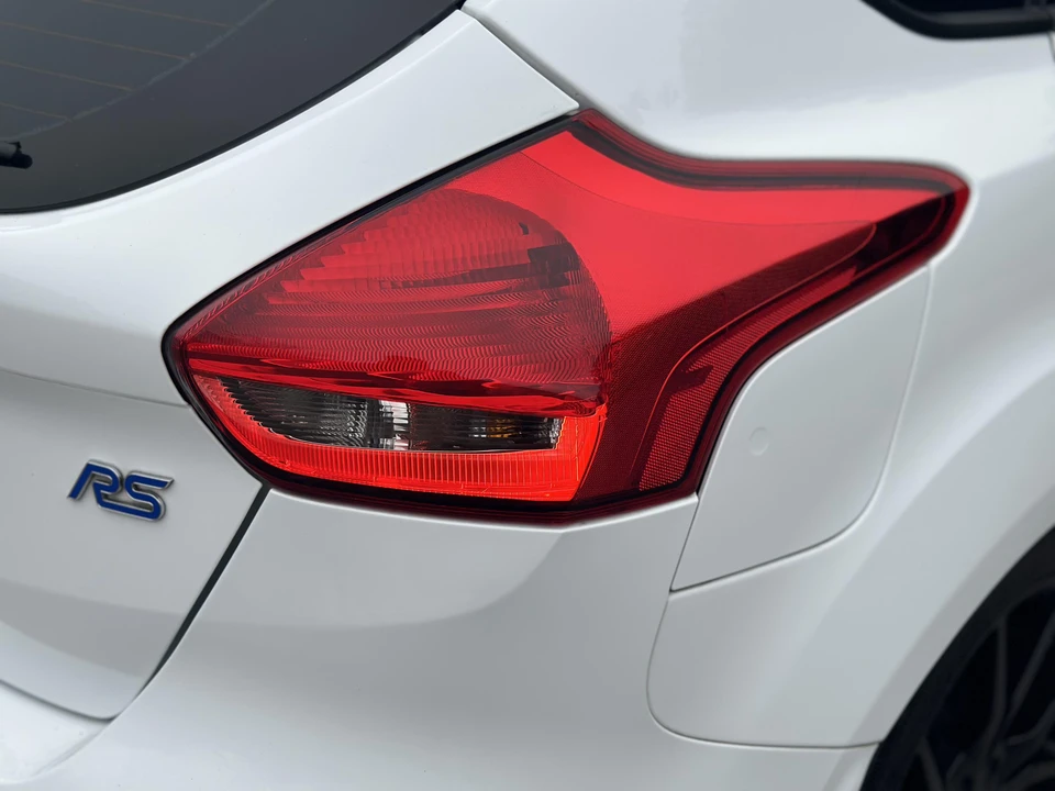 2017 Ford Focus RS 3rd Gen - Image 19 of 31