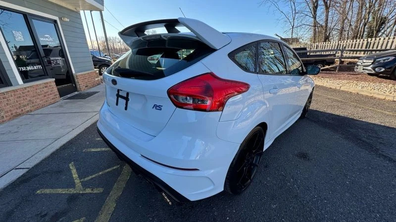 2017 Ford Focus RS 3rd Gen - Image 6 of 12