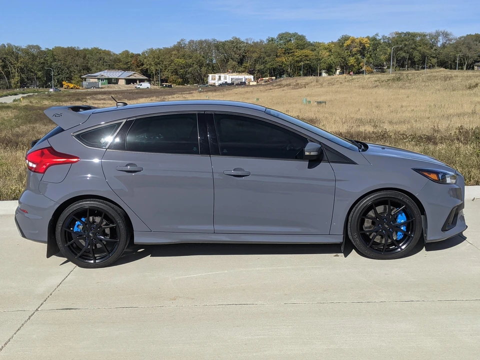 2017 Ford Focus RS 3rd Gen - Image 9 of 31