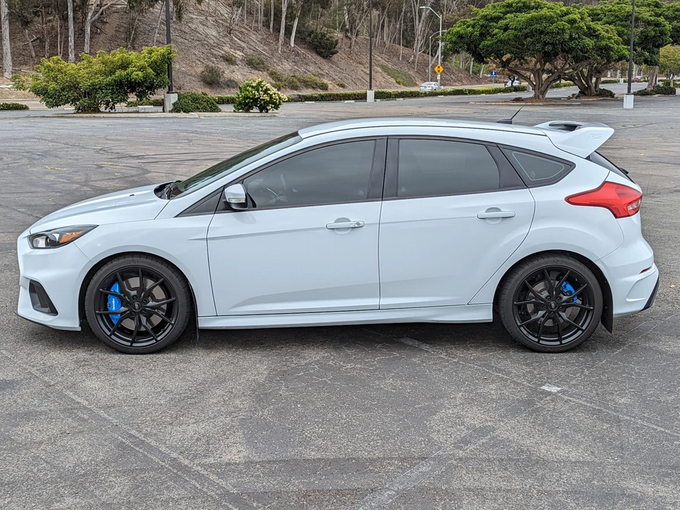 2017 Ford Focus RS 3rd Gen - Image 9 of 31