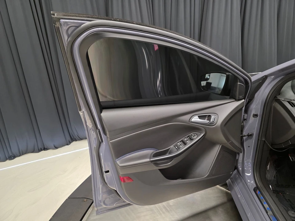 2017 Ford Focus RS 3rd Gen - Image 14 of 21