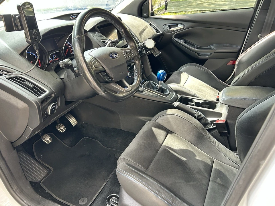 2017 Ford Focus RS 3rd Gen - Image 16 of 18