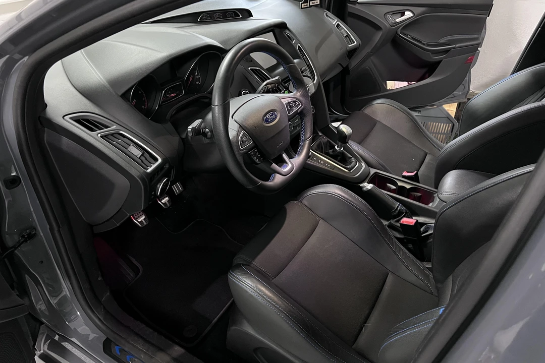 2017 Ford Focus RS 3rd Gen - Image 21 of 31