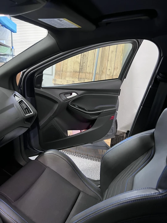 2017 Ford Focus RS 3rd Gen - Image 28 of 31