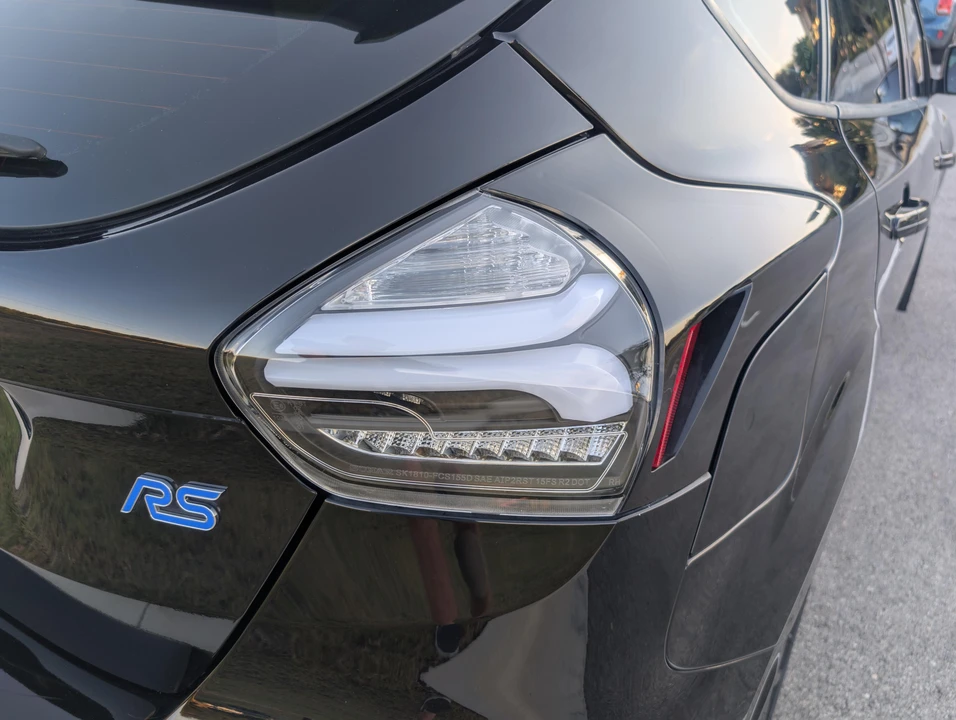 2017 Ford Focus RS 3rd Gen - Image 29 of 31