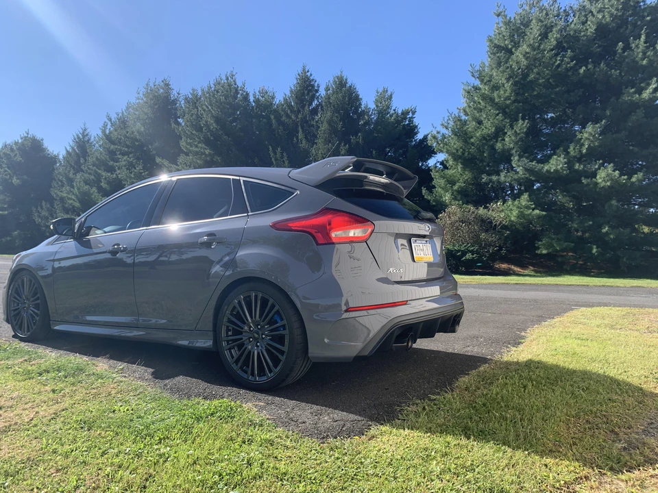 2017 Ford Focus RS 3rd Gen - Image 25 of 31