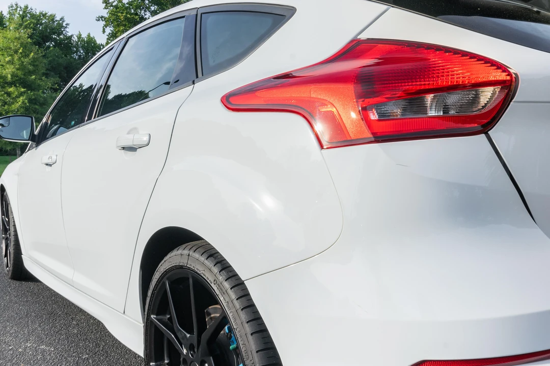2017 Ford Focus RS 3rd Gen - Image 29 of 31
