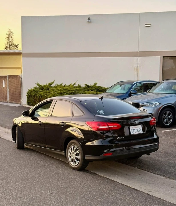 2017 Ford Focus 3rd Gen - Image 5 of 18